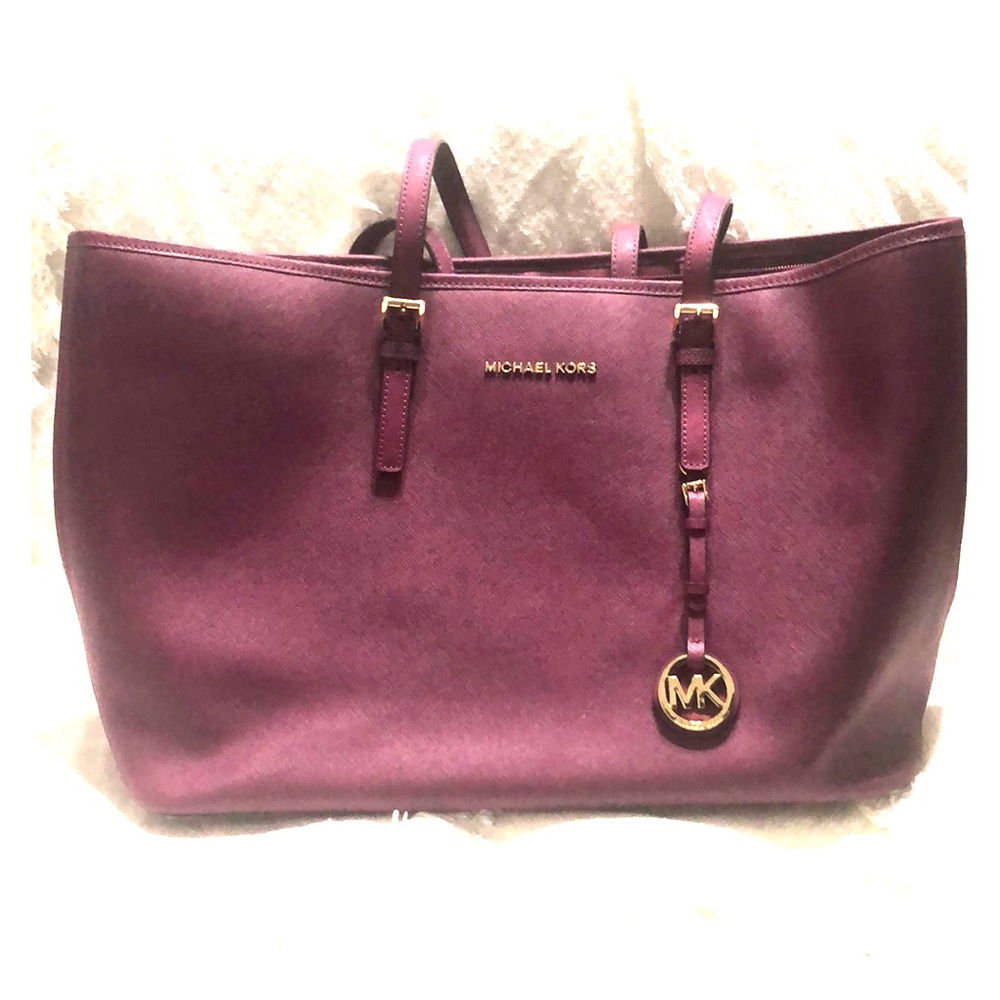 Large Michael Kors Jet Set Tote